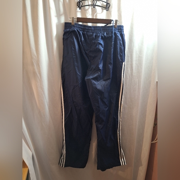 Adidas Two-piece heavy wind breaker set jacket and pants large - Picture 10 of 11